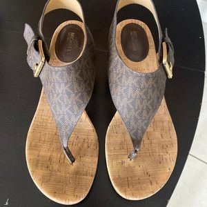 Michael Kors Size 9 Sandals